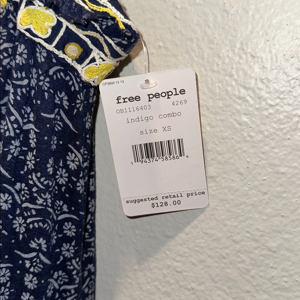 Free People “Borderline” Navy Blue Floral Swing Tank Embroidered Sundress XS - Picture 7 of 9